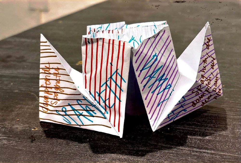 dampfende Spaghetti
SPAGHETTI DAMPFER

Spaghetti, die dampfen auf dem Dampfer